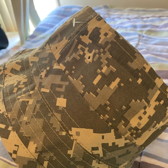 Los Ángeles Bucket Hat - Picture 4 of 8